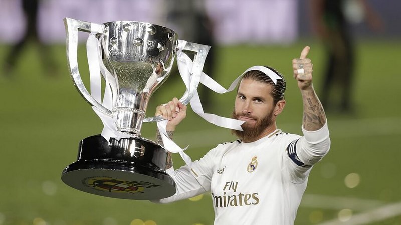 Real Madrid  giành vô địch với 86 điểm trên bảng xếp hạng La Liga