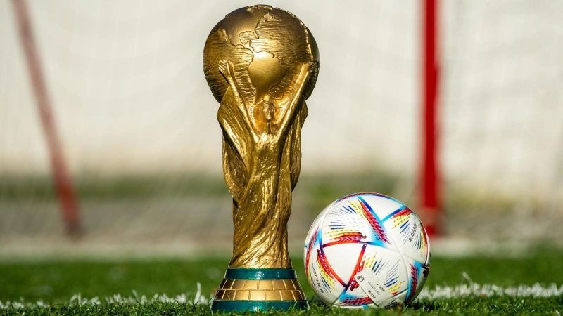 Giải bóng đá FIFA World Cup tổ chức bốn năm một lần